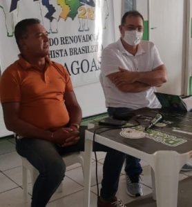 O professor Edmar Rodrigues com Adeilson Bezerra