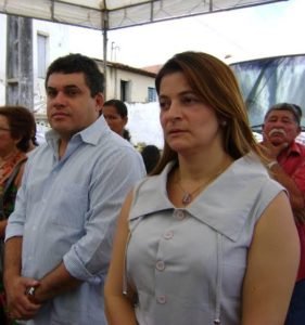 Mosabelle e seu esposo, o ex-prefeito de Palmeira James Ribeiro