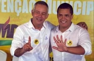 Sérgio Maciel ao lado do prefeito Bruno Feijó