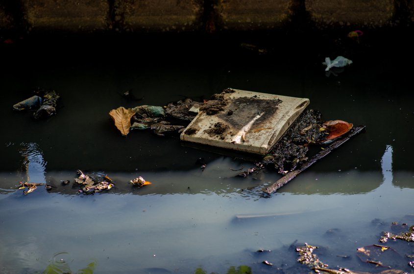 Materiais volumosos são comumente descartados de forma irregular. Foto: Secom Maceió