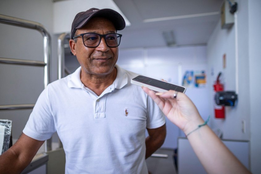 Jose Milton aguarda atendimento para negociação de débitos. Foto: Alisson Frazão/ Secom Maceió