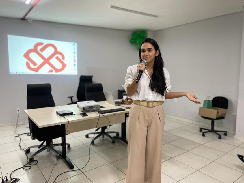 Palestrante falou sobre mitos e verdades na alimentação. Foto: Ascom SMS