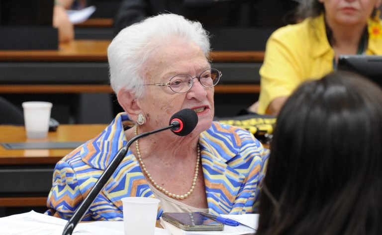 Discussão e votação de propostas legislativas. Dep. Luiza Erundina (PSOL - SP)
