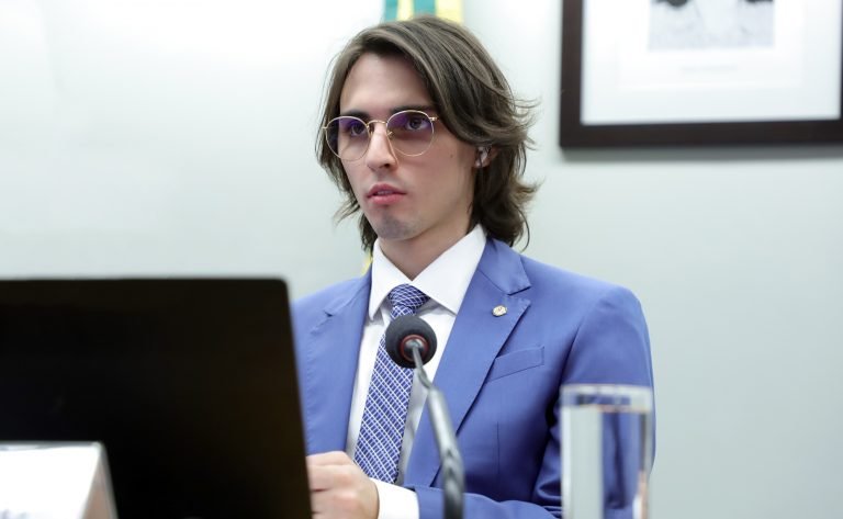 Audiência Pública – Debate sobre o transtorno do espectro autista, com ênfase na necessidade de inclusão de forma abrangente e precisa da população autista nos estudos e censos. Dep. Amom Mandel(CIDADANIA - AM)