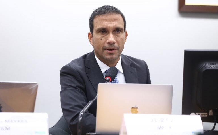 Audiência Pública - Concessão das hidrovias do Arco Norte. Secretário Nacional de Hidrovias e Navegação Substituto - Ministério de Portos e Aeroportos, Oto Luiz Burlier