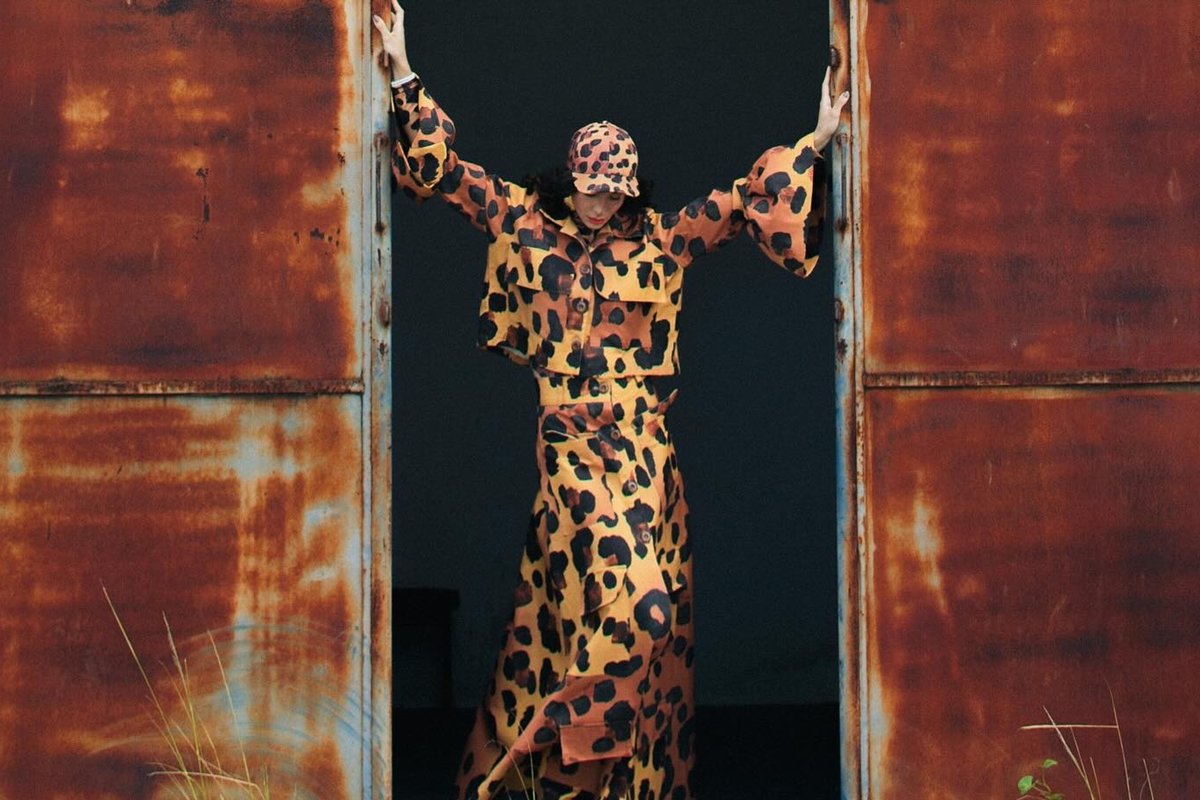 george-azevedo-no-metropoles-catwalk-a-convite-da-quadra-desfile-metrópoles