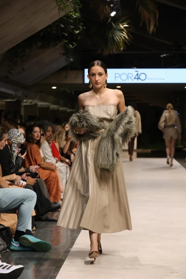 Virgínia Barros, Porão 40 e Rendá abrem o 3º dia de Metrópoles Catwalk - destaque galeria