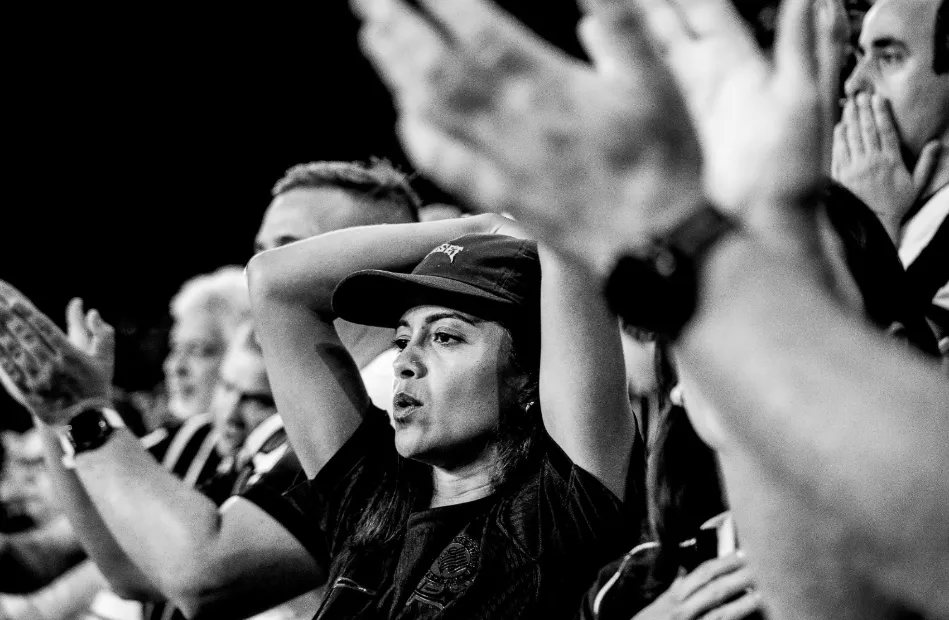 Foto Fiel transforma experiência na torcida do Corinthians 5 Y1y7mgfX image