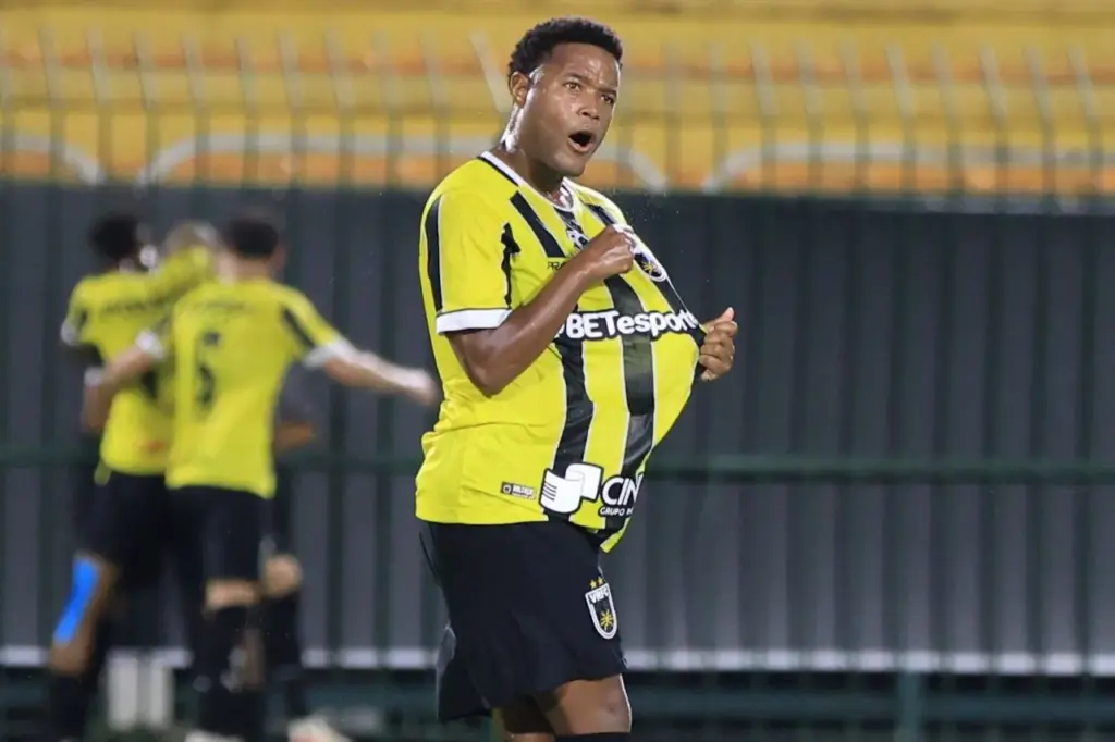 COPA SUL-SUDESTE: Quarta rodada define classificado e acirra briga por vagas 2 COPA SUL-SUDESTE: Quarta rodada define classificado e acirra briga por vagas (Foto: João Braz-COMKT/VRFC)