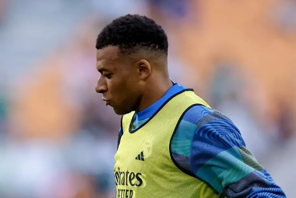 A menos de dois meses do início da Copa do Mundo, as condições físicas de Kylian Mbappé preocupam a seleção francesa (Foto: Divulgação/Real Madrid)