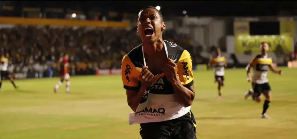 Bruno Alves Criciuma