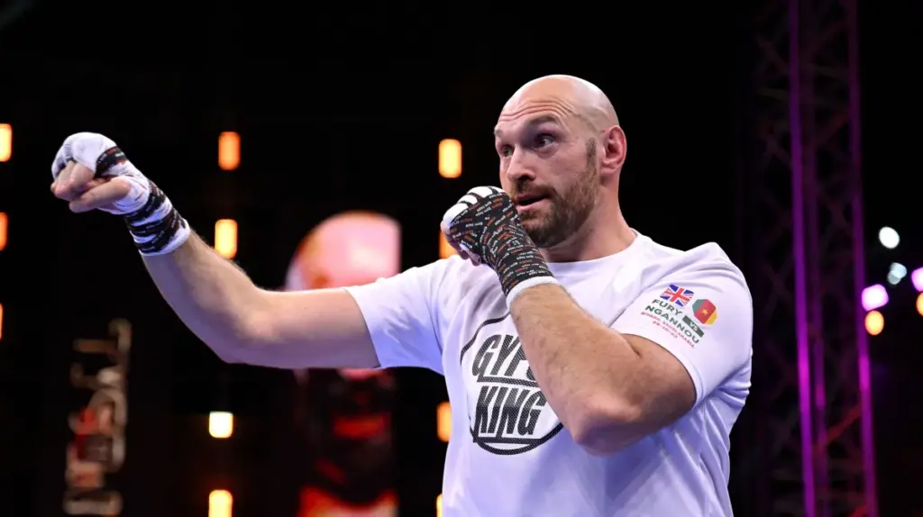 Tyson Fury marca luta Anthony Joshua