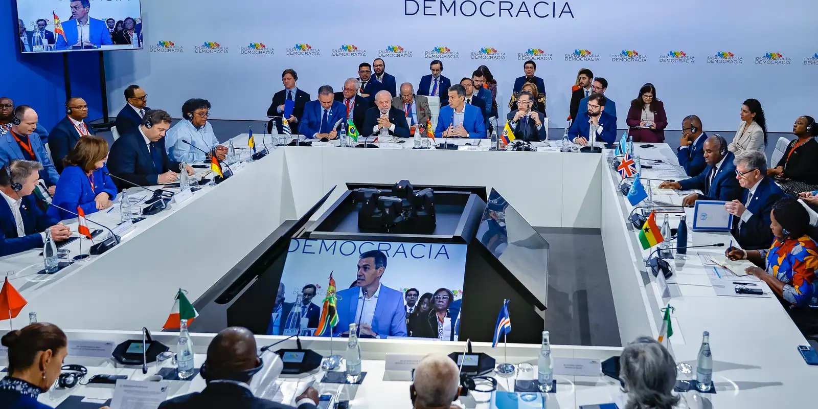 Lula critica guerras e defende multilateralismo em discurso na espanha