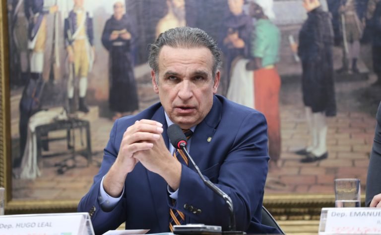 Apreciação das indicações de autoridades para preenchimento de cargo de Ministro do Tribunal de Contas da União – TCU. Dep. Hugo Leal (PSD-RJ)