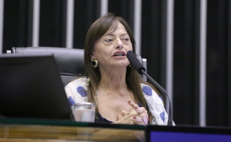 Homenagem ao Dia do Fonoaudiólogo. Dep. Alice Portugal (PCdoB - BA)