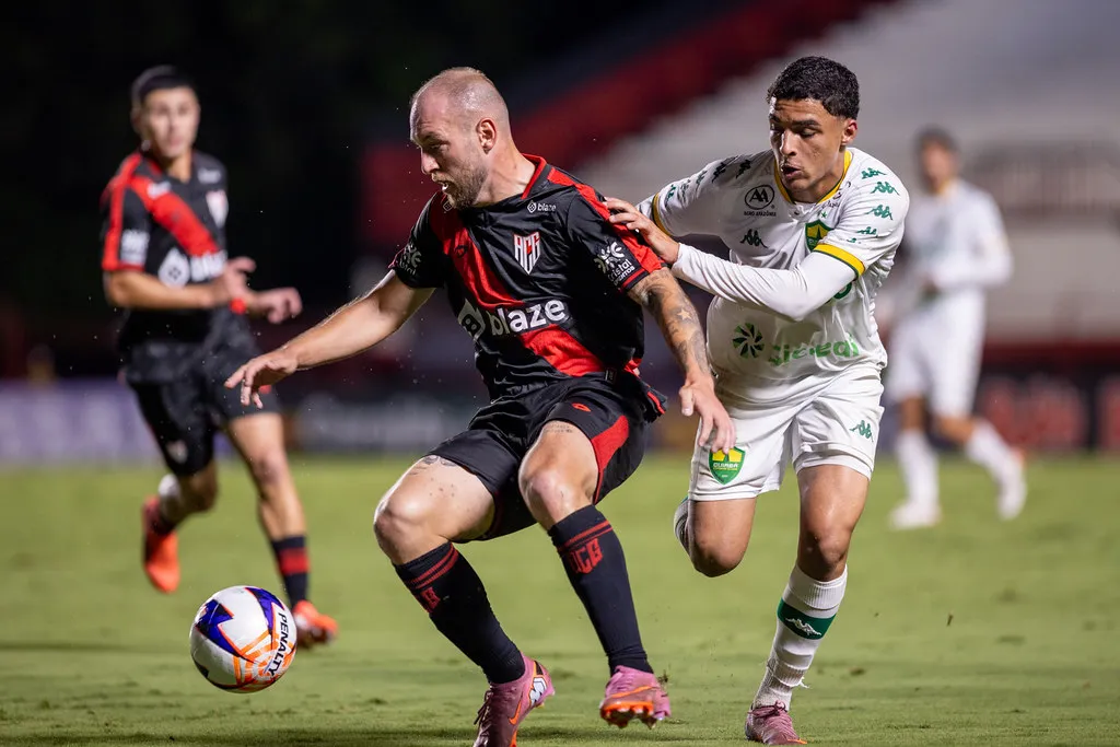 COPA VERDE: Atlético-GO e Águia de Marabá vencem na abertura da 3ª rodada 2 Gol precoce dá vitória aos atleticanos sobre Dourado na Copa Verde (Foto: Raphael Teixeira - ACG)