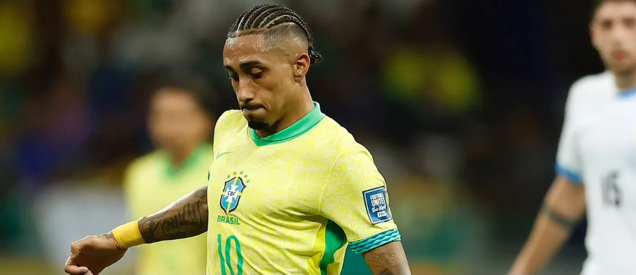Raphinha SE aproxima do retorno aos treinos e alivia preocupações na seleção brasileira