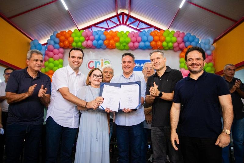 Governo de alagoas entrega pacote de obras em cajueiro, incluindo creche cria e condomínio industrial