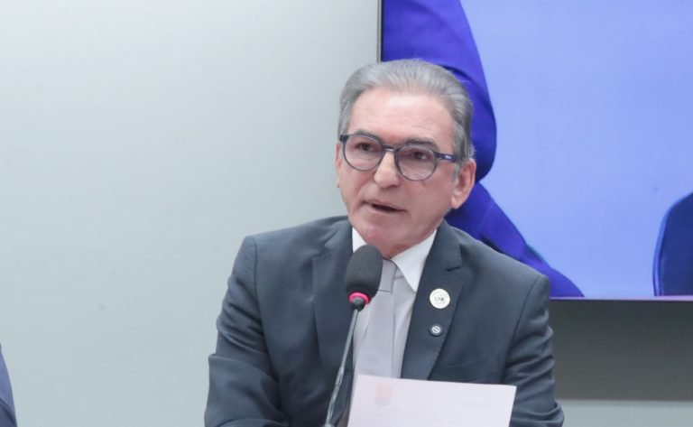 Audiência Pública - Piso salarial do profissional farmacêutico - PL nº 1.559/2021. Coordenador da Câmara Brasileira de Produtos Farmacêuticos - Confederação Nacional do Comércio - CNC, Marcelo Fernandes de Queiroz.