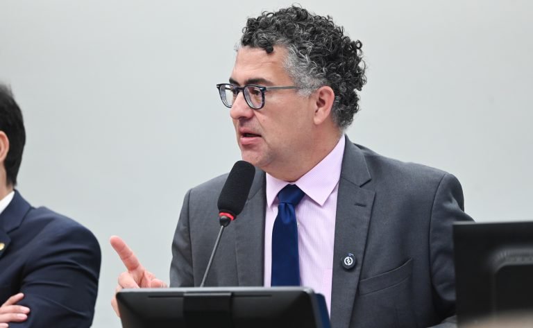 Apresentação do plano de trabalho e votação de requerimentos. Dep. Alencar Santana (PT-SP)