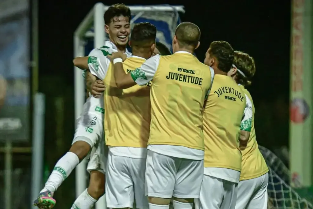 Juventude-RS 2 x 1 Tombense-MG - Vitória na despedida da Copa Sul-Sudeste (Foto: Gabriel Tadiotto/ECJ)