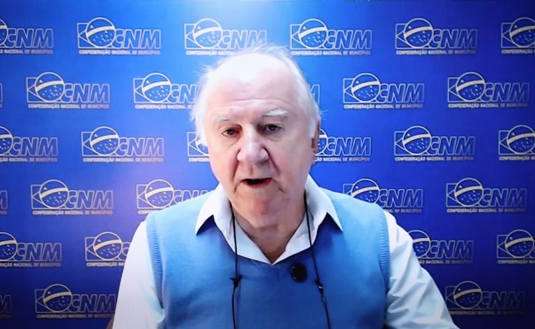 Audiência Pública – Reajuste do piso salarial para o magistério da educação básica. Presidente da Confederação Nacional de Municípios - CNM, Paulo Ziulkoski.