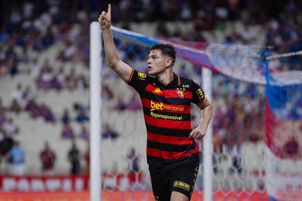 COPA DO NORDESTE: Rubro-negros em vantagem 2 Sport vantagem Fortaleza Copa do Nordeste