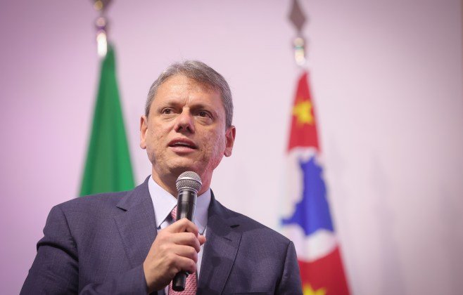 Governador de São Paulo convoca reunião após explosão