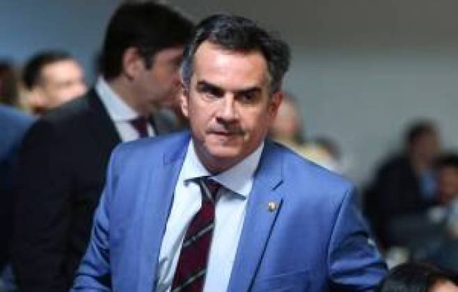 Ciro Nogueira propõe aumento na proteção do FGC para R$ 1 milhão
