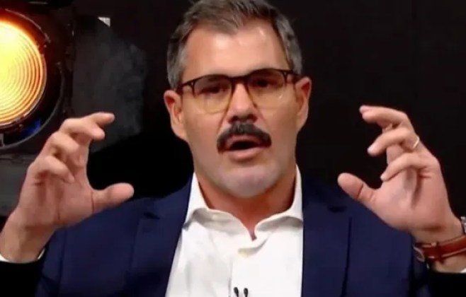 Juliano Cazarré apresenta informações erradas em debate