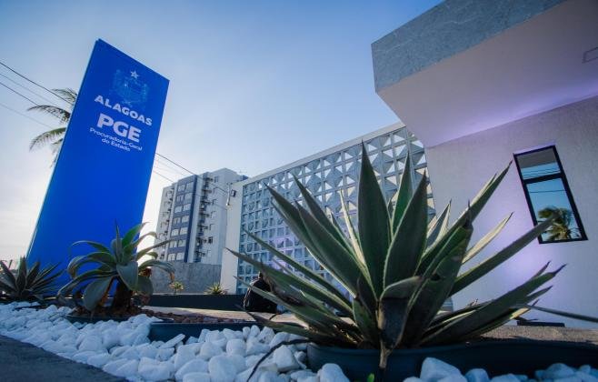 Últimos dias para inscrições nos concursos do DER e PGE em Alagoas
