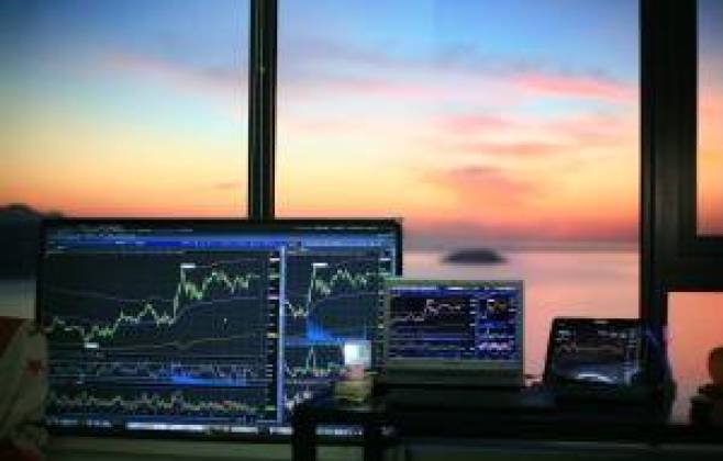 Destaques econômicos e políticos do Brasil nesta sexta-feira