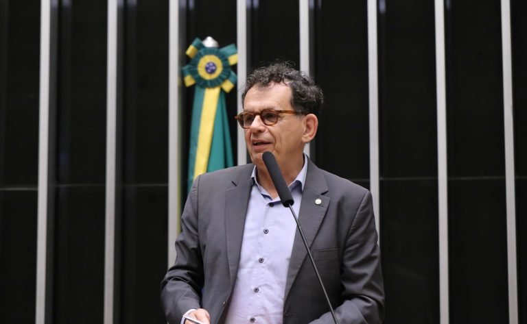 Homenagem ao Dia Mundial do Livro. Dep. Reimont (PT-RJ)