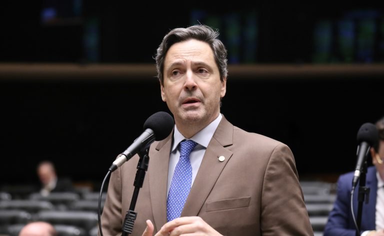 Discussão e votação de propostas legislativas. Dep. Luiz Philippe de Orleans e Bragança (PL-SP)