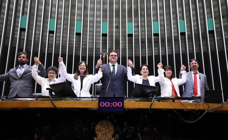 Homenagem ao Dia Internacional da Enfermagem.