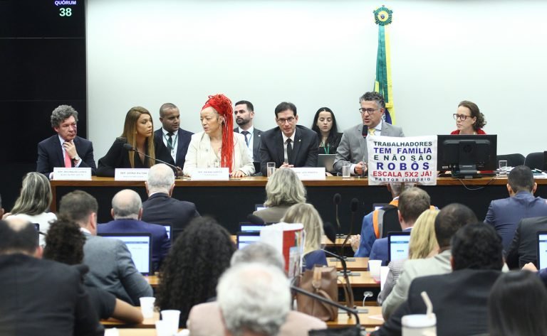 Discussão e Votação do Parecer do Relator.