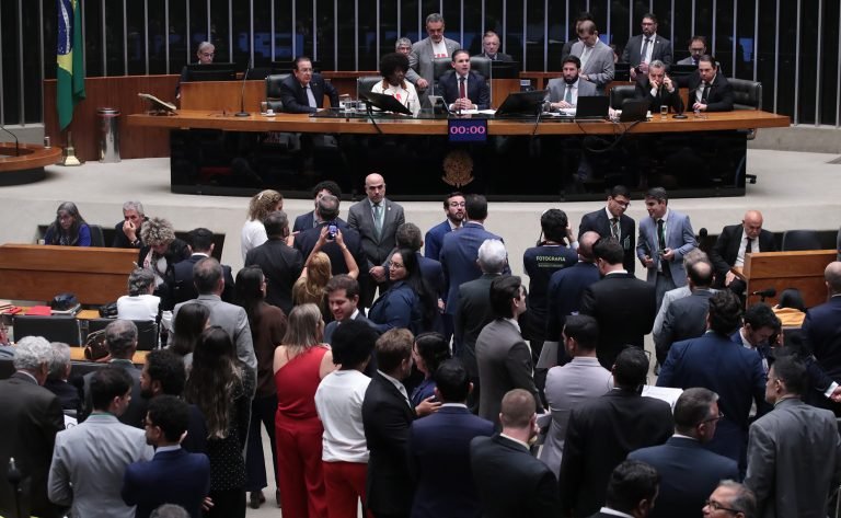 Discussão e Votação de propostas legislativas. Presidente da Câmara dos Deputados, Hugo Motta (REPUBLICANOS - PB)