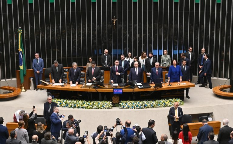 Sessão Solene - Homenagem aos 200 anos da Câmara dos Deputados.