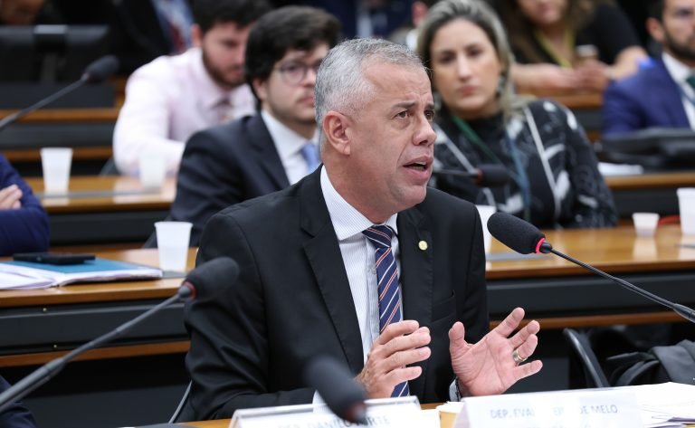 Secretário-executivo de Minas e Energia presta esclarecimentos à Comissão. Dep. Evair Vieira de Melo (REPUBLICANOS - ES).