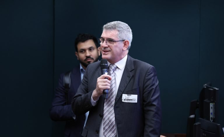 Secretário-executivo de Minas e Energia presta esclarecimentos à Comissão. Diretor de Planejamento - Operador Nacional de Sistema Elétrico - ONS, Alexandre Zucarato.