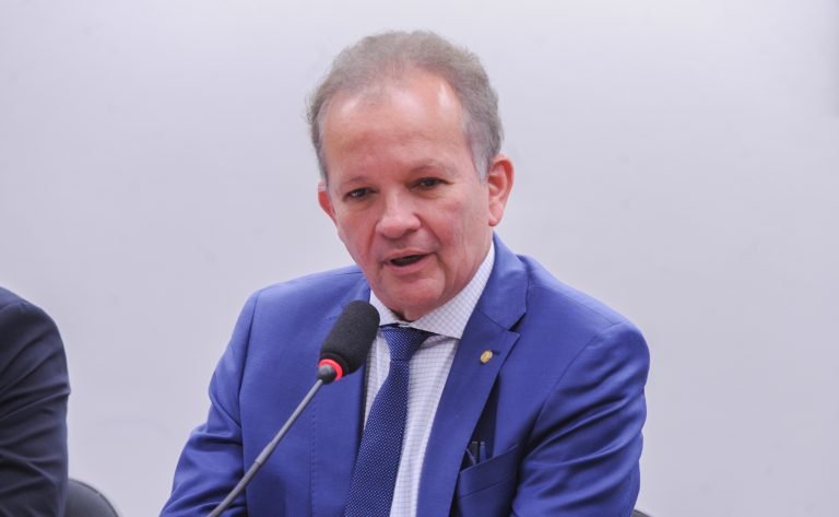 Audiência Pública - Ações, diretrizes e perspectivas do Programa Espacial Brasileiro (PEB). Dep. André Figueiredo (PDT-CE)