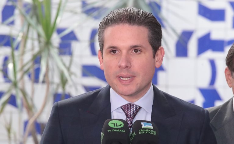 Motta concede entrevista coletiva