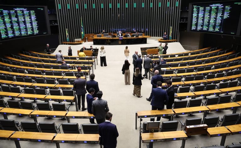 plenário da Câmara durante a sessão