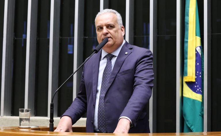 Discussão e votação de propostas legislativas. Dep. Alfredo Gaspar (PL - AL)
