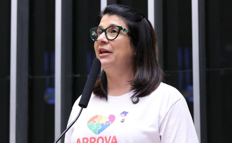 Deputada Carla Dickson (PL-RN) fala no Plenário da Câmara dos Deputados