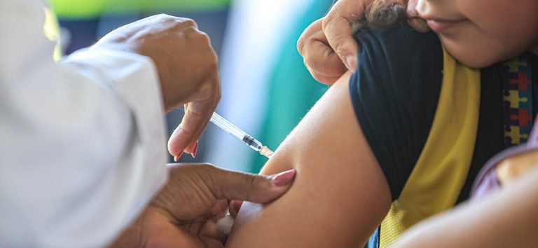 Dia D de vacinação contra 20 doenças acontece neste sábado (22) em todo o País