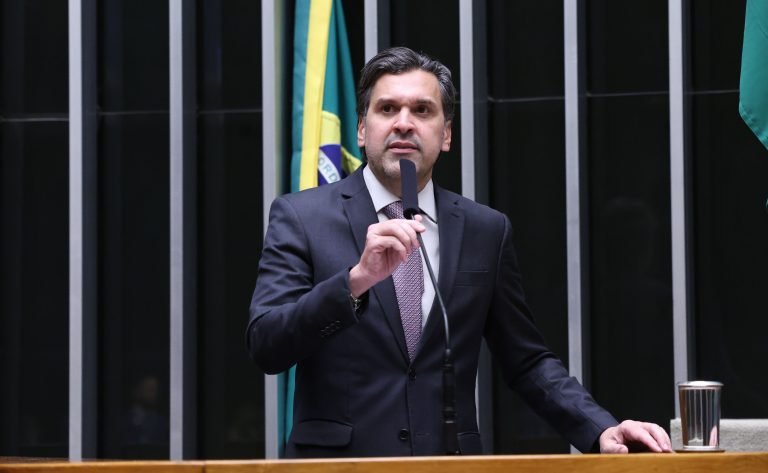 Discussão e votação de propostas legislativas. Dep. Isnaldo Bulhões Jr. (MDB-AL)