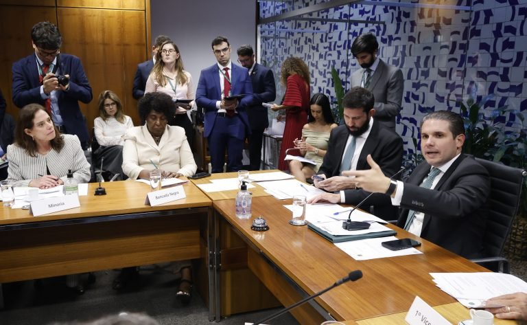Reunião de líderes.