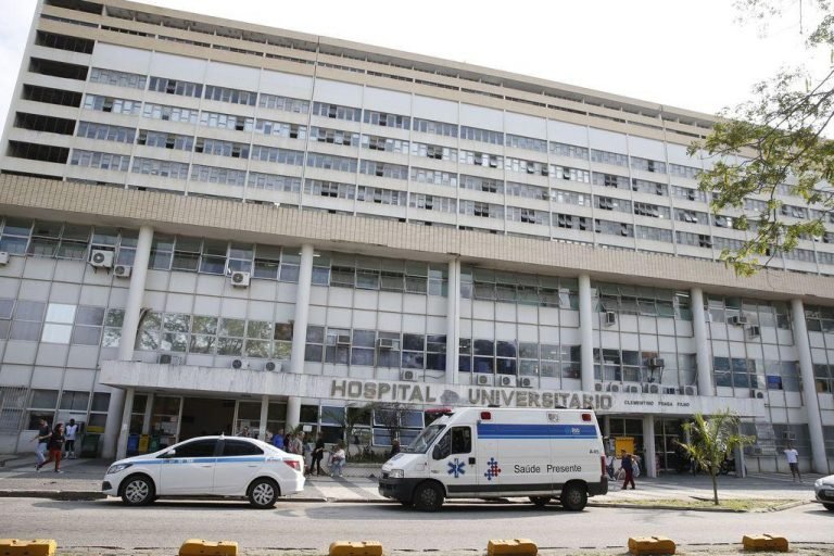 Saúde - médicos - hospitais - cirurgia - centro cirúrgico - sala de cirurgia - médico