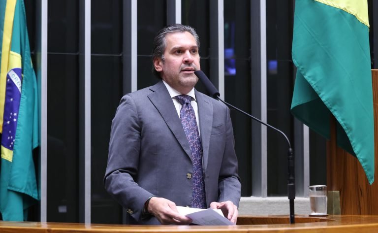 Discussão e votação de propostas legislativas. Dep. Isnaldo Bulhões Jr (MDB - AL)